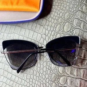 Emilio Pucci | Accessories | Pucci Designer Cat Eye  display picture 1